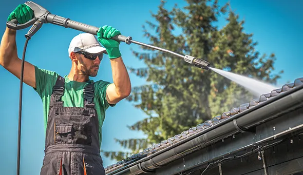 Gutter & Roof Washing Service in Churubusco, IN for Thorough, Safe, and Reliable Cleaning